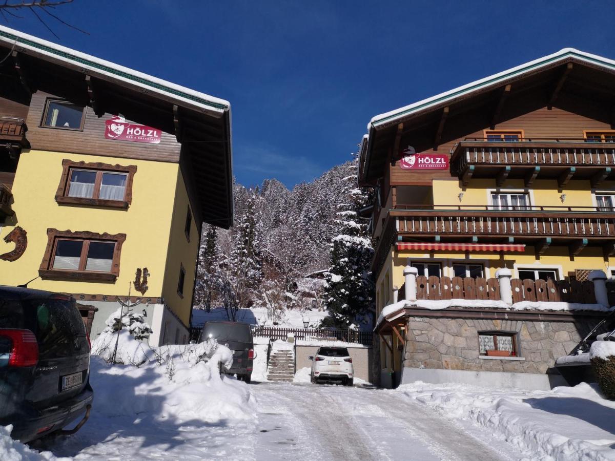 Hoelzl Neukirchen am Grossvenediger