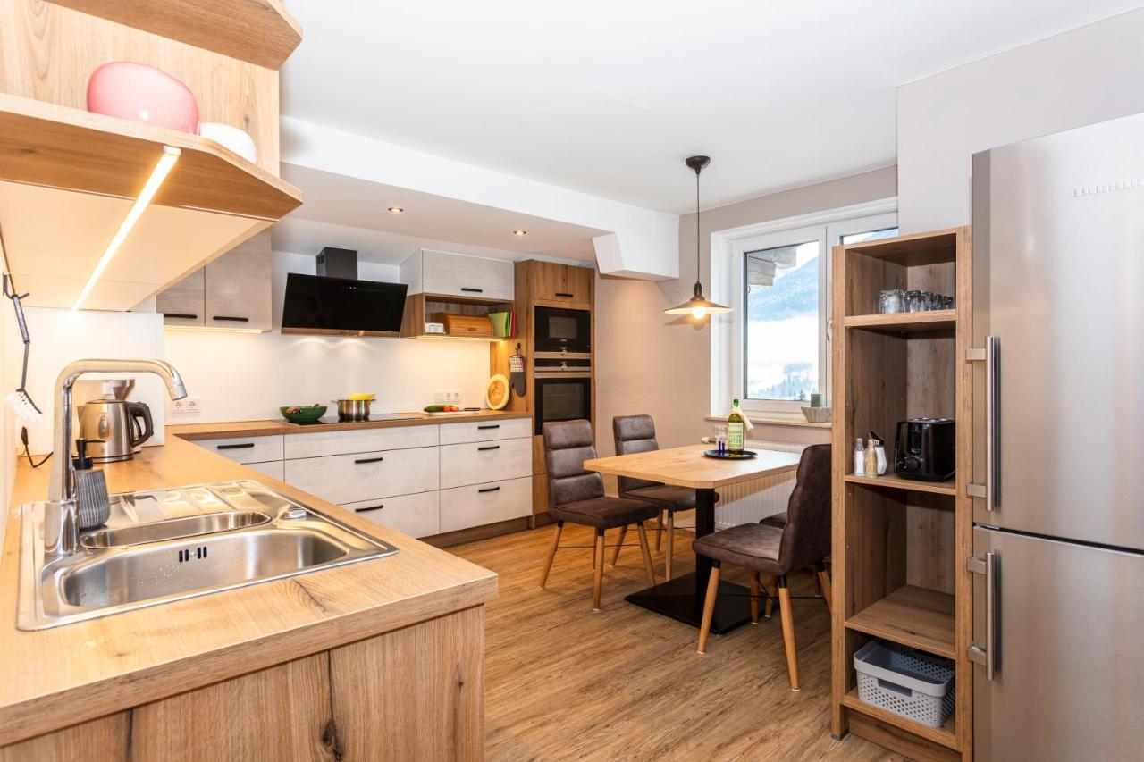 Hoelzl Guest house *
